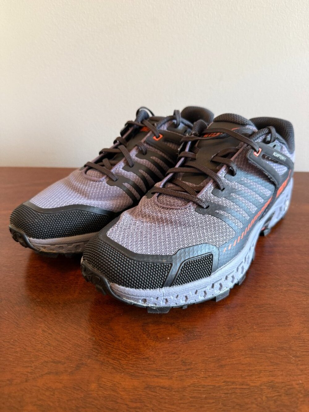 Inov-8 Roclite Ultra G 320 Trail Running Shoes Women's Size 10.5 Purple Gray